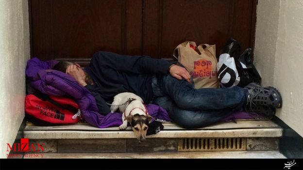 مرگ بی‌خانمان‌های انگلیس در ماشین‌های جمع‌آوری زباله + عکس