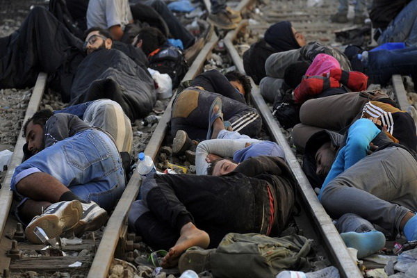 گزارش یورونیوز از وضعیت اسفبار آوارگان در یونان و مقدونیه