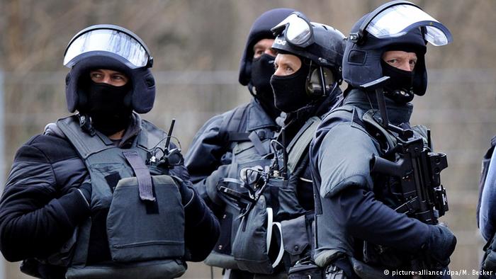 پلیس آلمان 3 مظنون ارتباط با داعش را دستگیر کرد