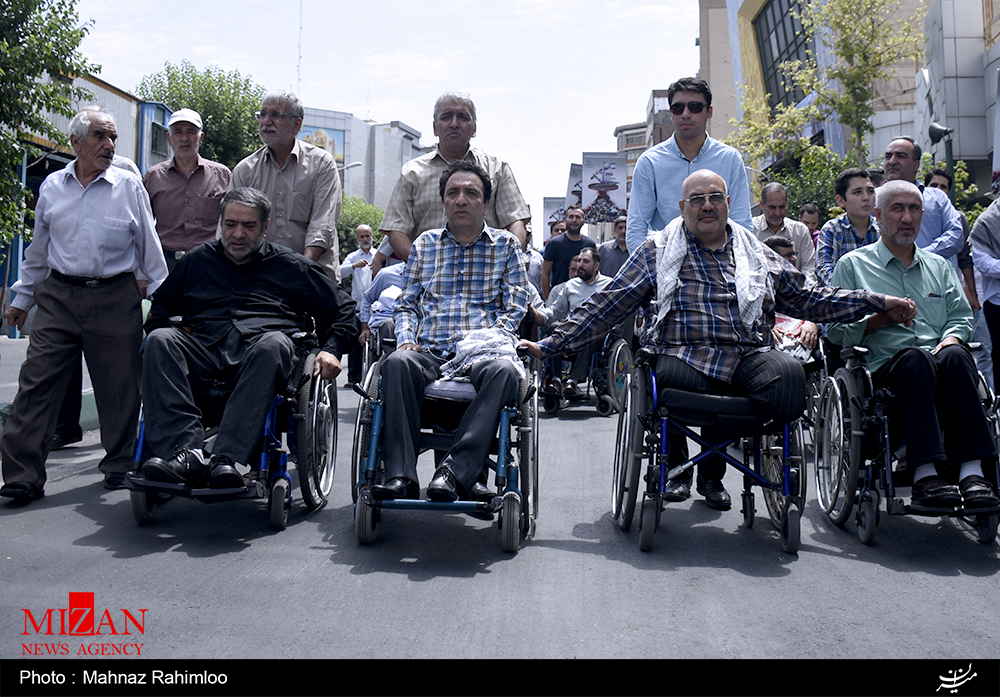 راهپیمایی روز قدس در  850 شهر کشور آغاز شد+تصاویر/ از غرفه ویژه 5 ایرانی مبارز با اسرائیل تا تابوت آل سعود