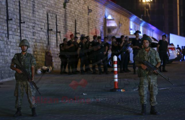 کودتای نظامی در ترکیه/اردوغان از کاخ ریاست جمهوری گریخت/نبرد خیابانی در شهرهای ترکیه ادامه دارد/هویت طراح کودتا مشخص شد+عکس