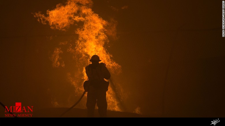 حالت فوق العاده در کالیفرنیا در پی وقوع آتش سوزی