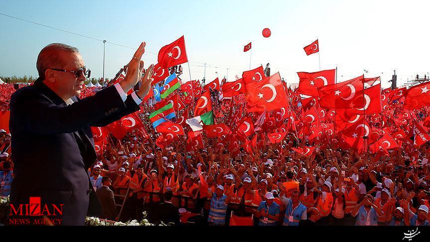 قدرت نمایی اردوغان در خیابان‎های ترکیه