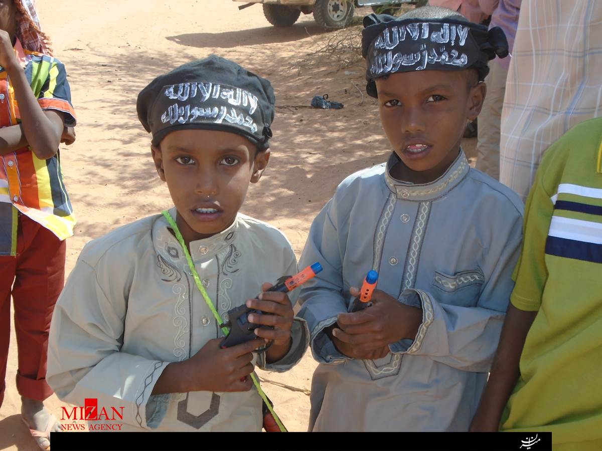 نحوه جذب کودکان به گروهکها تروریستی+عکس