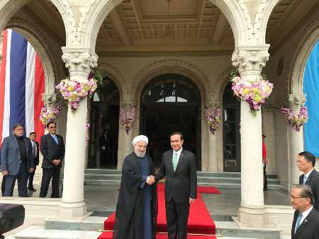 استقبال رسمی نخست وزیر تایلند از رئیس جمهوری اسلامی ایران در 'تای کوفا'