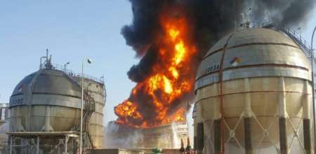 مهار حریق پالایشگاه نفت شاهرود پس از 5 ساعت تلاش