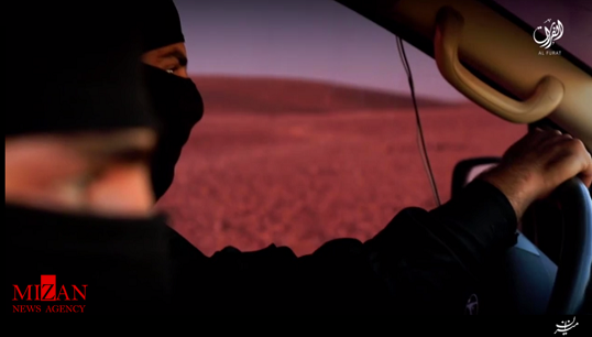 اعدام فجیع دو قربانی داعش در صحرای شیرها + فیلم (16+)