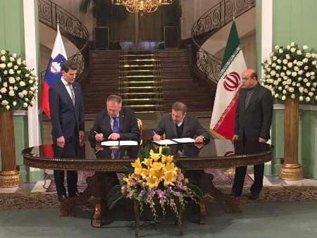 سه سند همکاری میان ایران و اسلوونی به امضا رسید