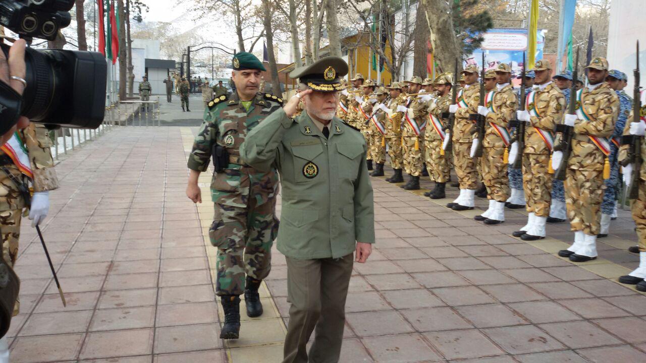 امیر صالحی از دومین دوره رزم مقدماتی مشترک درجه داری ارتش در لشکرک بازدید کرد