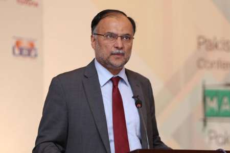 وزیر پاکستانی: منع سفر 