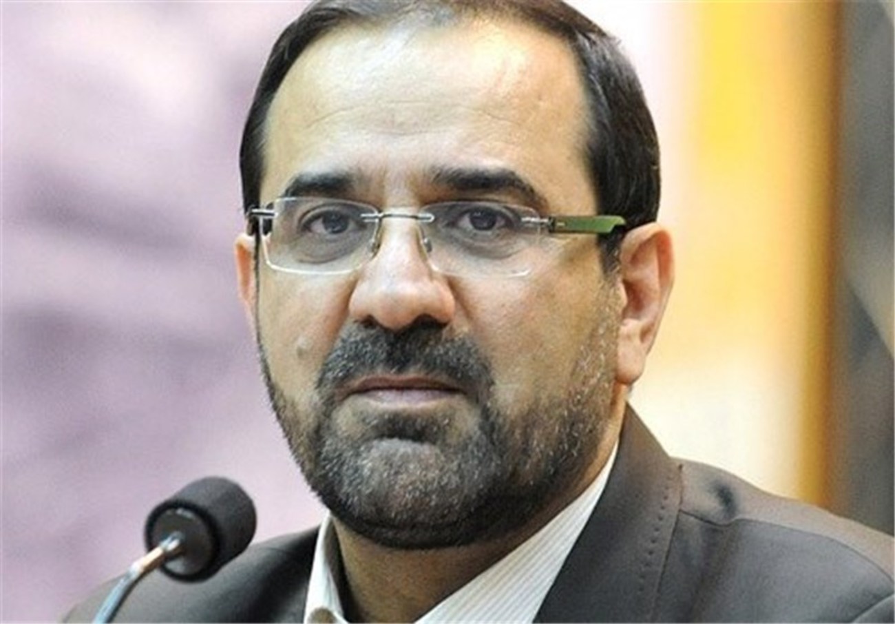 محمد عباسی وزیر ورزش دولت دهم در حمایت از حجت‌الاسلام والمسلمین رئیسی از ثبت‌نام در انتخابات ریاست‌جمهوری انصراف داد.
