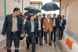 بازدید رئیس مجلس شورای اسلامی از پروژه های نیمه تمام تصفیه خانه فاظلاب و ایستگاه مترو شهر جدید هشتگرد