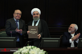 اعطا ی دکترای افتخاری دانشگاه دولتی مسکو به روحانی 