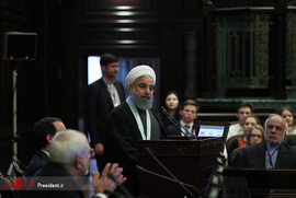اعطا ی دکترای افتخاری دانشگاه دولتی مسکو به روحانی 