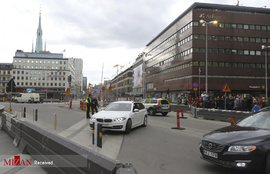 حمله به عابران با کامیون در یک مرکز خرید- سوئد 