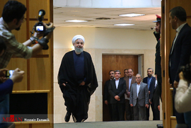 ثبت نام حجت الاسلام حسن روحانی در انتخابات دوازدهمین دوره ریاست جمهوری
