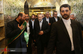 حضور رئیس مجلس شورای اسلامی در حرم حضرت احمدبن موسی شاهچراغ (ع)