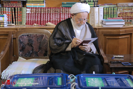 حضور آیت الله محمد یزدی در انتخابات ریاست جمهوری و شورهای اسلای شهر و روستا 