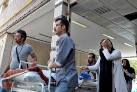 انتقال مجروحان حملات تروریستی امروز تهران به بیمارستان
