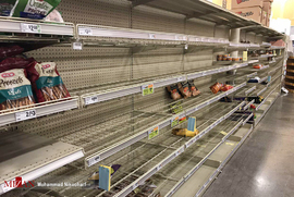 هجوم مردم ایالت تگزاس به فروشگاه ها در پی هشدار طوفان هاروی
