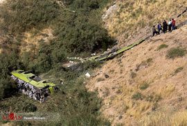 ۳۸ کشته و زخمی بر اثر سقوط اتوبوس به دره ١٠٠ متری - جاجرود
