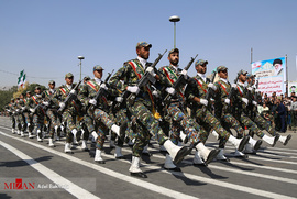 رژه نیروهای مسلح در آغاز هفته دفاع مقدس - همدان