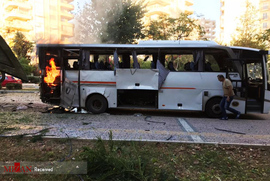 انفجار یک بمب کنار جاده ای در مسیر اتوبوس حامل نیروهای پلیس ترکیه