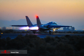 پرواز شبانه جنگنده های ارتش در هفتمين رزمایش فدائيان حريم ولايت