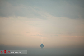 تک عکس - برج میلاد در نمایش خفگی