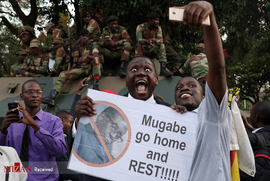 خوشحالی مردم زیمباوه از برکناری موگابه