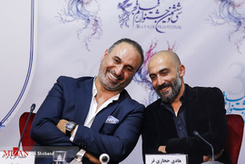 هادی حجازی فر و حمید فرخ نژاد در جلسه پرسش و پاسخ فیلم سینمایی لاتاری