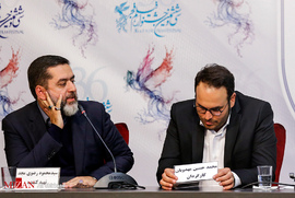 محمد حسین مهدویان و سیدمحمود رضوی در جلسه پرسش و پاسخ فیلم سینمایی لاتاری 