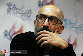 هادی حجازی فر در جلسه پرسش و پاسخ فیلم سینمایی لاتاری