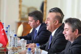 دیدار وزیر امور خارجه ترکیه با ظریف