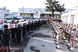 مراسم استقبال و طواف پیکر مطهر ۳۰ شهید گمنام دفاع مقدس درحرم مطهر رضوی