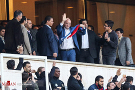 حضور رئیس فیفا در استادیوم آزادی برای تماشای دربی 86 تهران