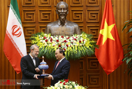 دیدار رئیس مجلس شورای اسلامی با نخست وزیر ویتنام