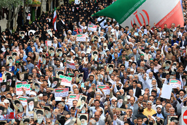 راهپیمایی مردم مشهد در اعتراص به خروج آمریکا از برجام