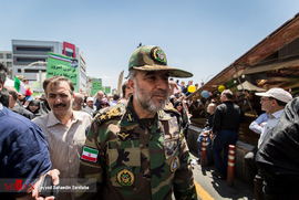 امیر کیومرث حیدری فرمانده نیروی زمینی ارتش  در راهپیمایی روز قدس