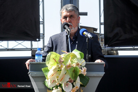 سید‌عباس صالحی وزیر فرهنگ و ارشاد اسلامی در مراسم تشییع مرحوم عزت الله انتظامی