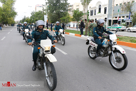 رژه نیروهای مسلح در آغاز هفته دفاع مقدس - اردبیل
