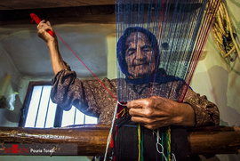 سیده لیلا زمانی ۷۰ ساله ساکن روستای مالخواست می‌باشد و ۲ فرزند دارد، ولی اکنون تنها زندگی میکند.
