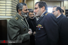 از چپ سرلشکر موسوی فرمانده ارتش-امیر شمخانی دبیر شورای امنیت ملی