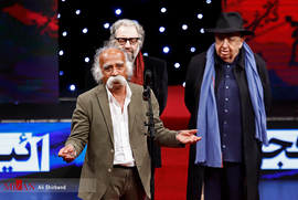  جواد رضویان در مراسم افتتاحیه سی‌وهفتمین جشنواره فیلم فجر