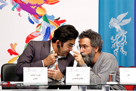 از راست سعید ملکان تهیه کننده و فرزاد حسنی در نشست خبری فیلم سینمای غلامرضا تختی