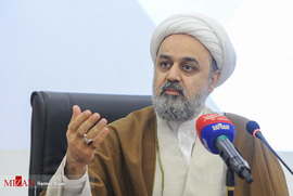  آیت الله شهریاری، رئیس مرکز آمار و فناوری اطلاعات قوه قضاییه، در نشست تخصصی معرفی رمز ارزها