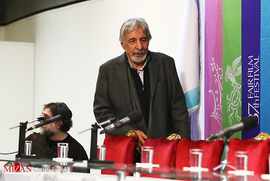 محمد صادق آذین، تهیه کننده، در نشست خبری فیلم سینمایی جمشیدیه 