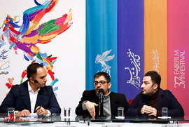 نوید محمدزاده،بازیگر، نیما جاویدی، کارگردان،احسان کرمی، مجری، در نشست خبری فیلم سینمایی سرخ پوست