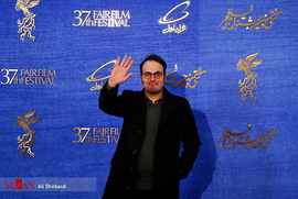 محمدحسین مهدویان ، کارگردان، در فرش قرمز فیلم سینمایی ماجرای نیمروز ۲ رد خون
