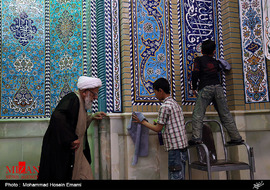 غبار روبی مساجد در آستانه ماه مبارک رمضان